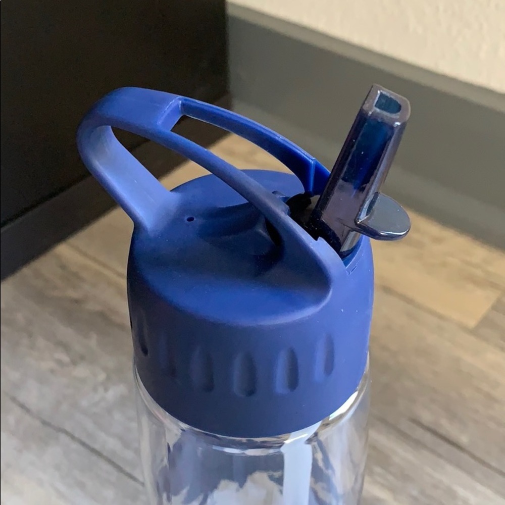 Typo The Refresher Drink World Map Water Bottle With Straw - Picture 5 of 8